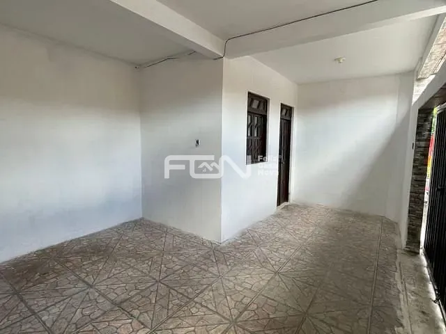 Casa com 103m² 2 quartos e 1 banheiro, para alugar, no bairro Novo Horizonte em Camaçari