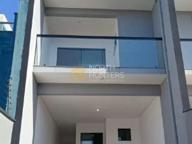 Casa com 244m² 3 quartos e 4 banheiros, à venda, no bairro Floresta em Joinville