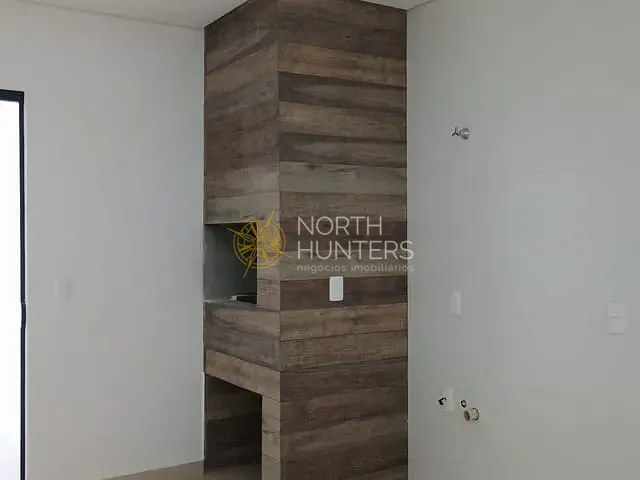 Casa com 244m² 3 quartos e 4 banheiros, à venda, no bairro Floresta em Joinville