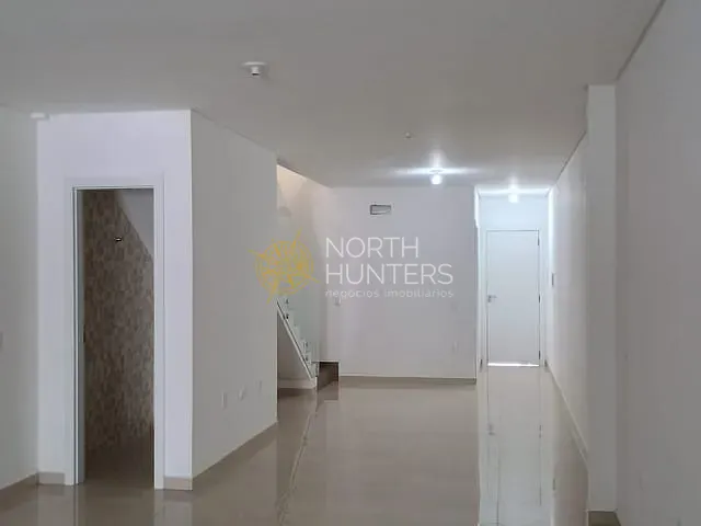 Casa com 244m² 3 quartos e 4 banheiros, à venda, no bairro Floresta em Joinville