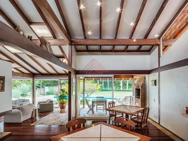 Casa com 2000m² 3 quartos e 4 banheiros, à venda, no bairro Recanto Impla em Carapicuíba