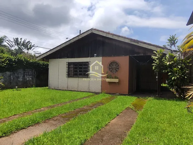 Casa com 600m² 4 quartos e 3 banheiros, à venda, no bairro Boracéia em São Sebastião