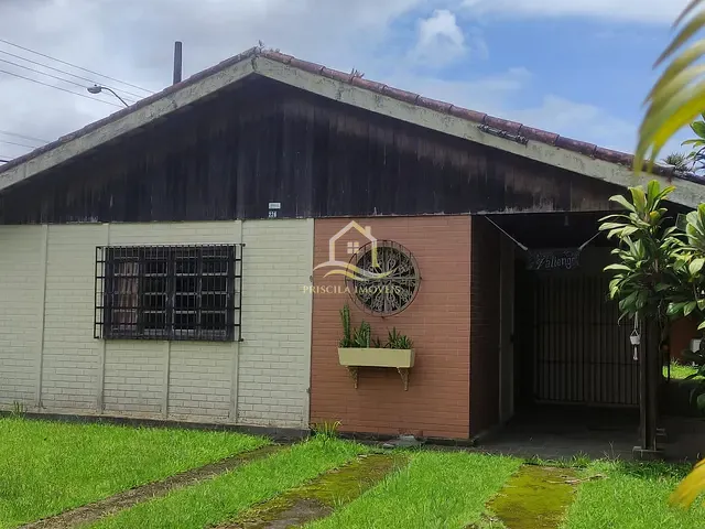 Casa com 600m² 4 quartos e 3 banheiros, à venda, no bairro Boracéia em São Sebastião