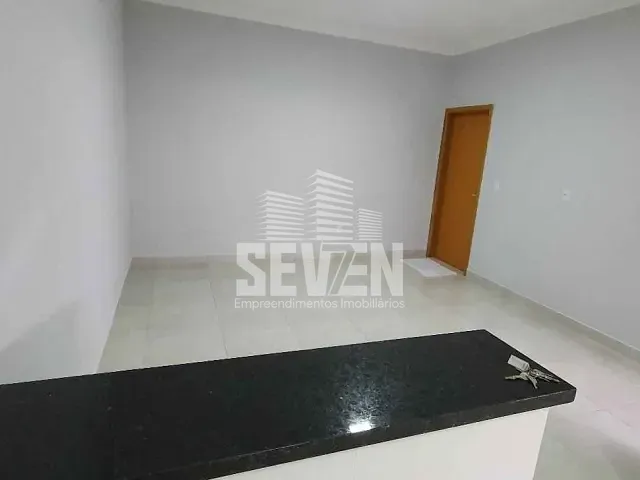 Casa 2 quartos e 2 banheiros, para alugar, no bairro Jardim Dona Lili em Bauru