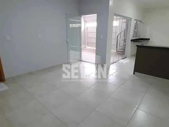 Casa 2 quartos e 2 banheiros, para alugar, no bairro Jardim Dona Lili em Bauru
