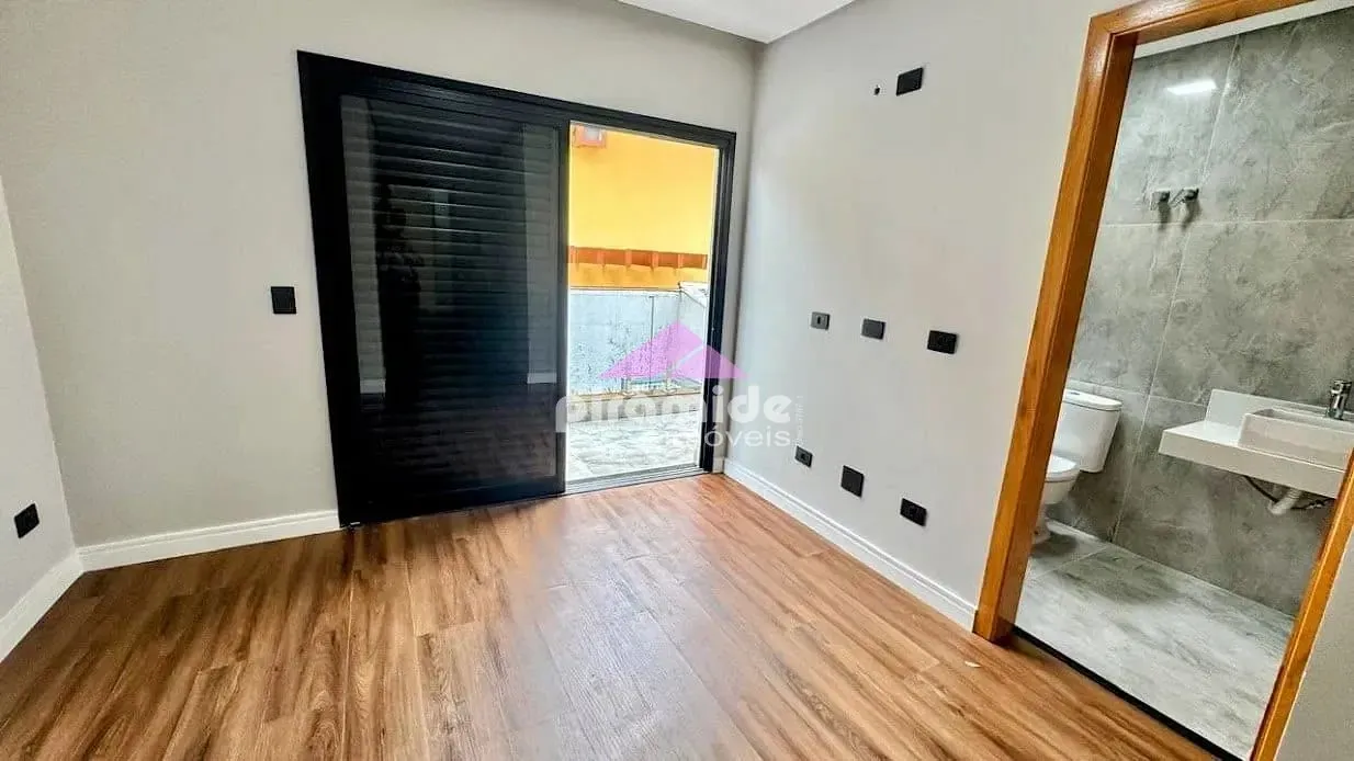 Casa, 3 quartos, 247 m² - Foto 12