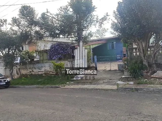 Casa com 490m² 3 quartos e 1 banheiro, à venda, no bairro Oficinas em Ponta Grossa