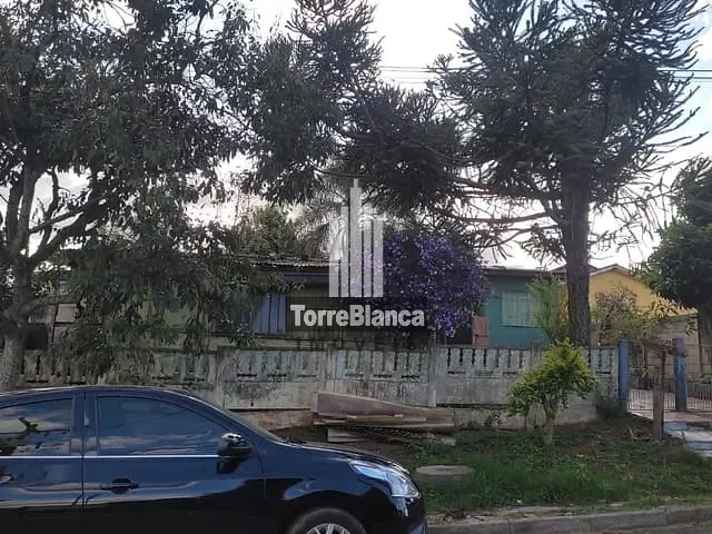 Casa com 490m² 3 quartos e 1 banheiro, à venda, no bairro Oficinas em Ponta Grossa
