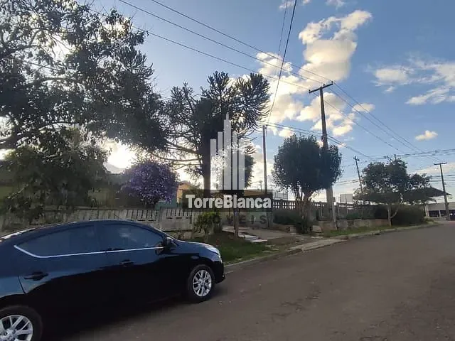 Casa com 490m² 3 quartos e 1 banheiro, à venda, no bairro Oficinas em Ponta Grossa