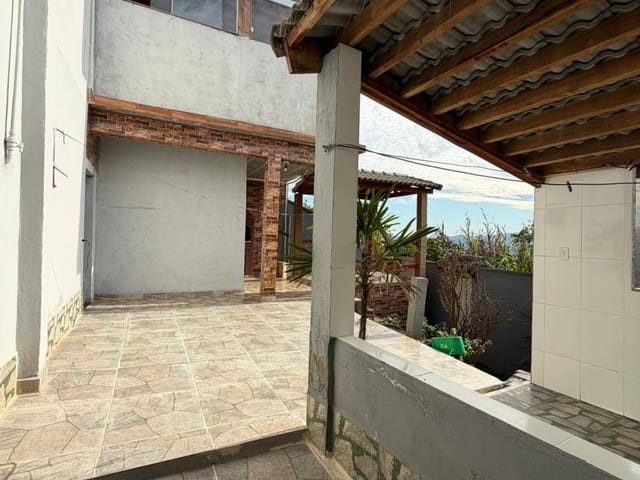 Casa 2 quartos e 1 banheiro, para alugar, no bairro Vila Rica em Extrema