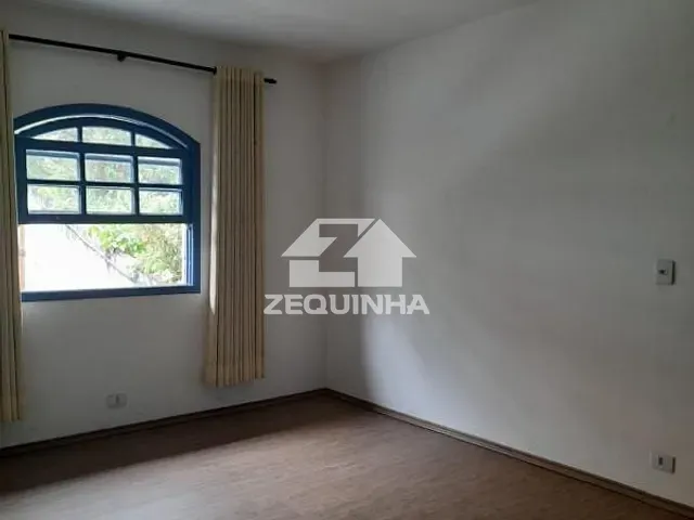 Casa com 412m² 4 quartos e 3 banheiros, à venda, no bairro City Bussocaba em Osasco