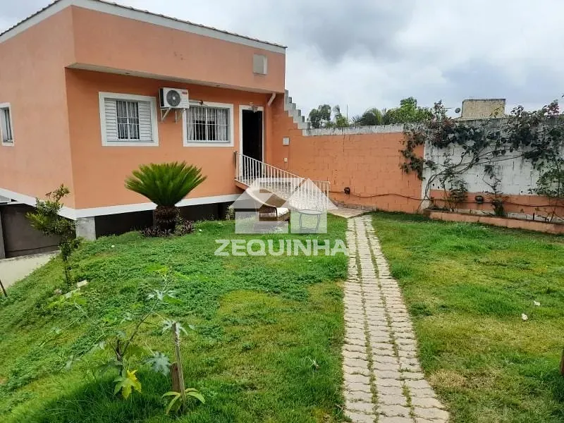 Casa, 4 quartos, 181 m² - Foto 1