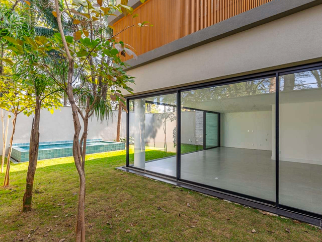 Casa com 869m² 5 quartos e 7 banheiros, à venda, no bairro Brooklin Paulista em São Paulo