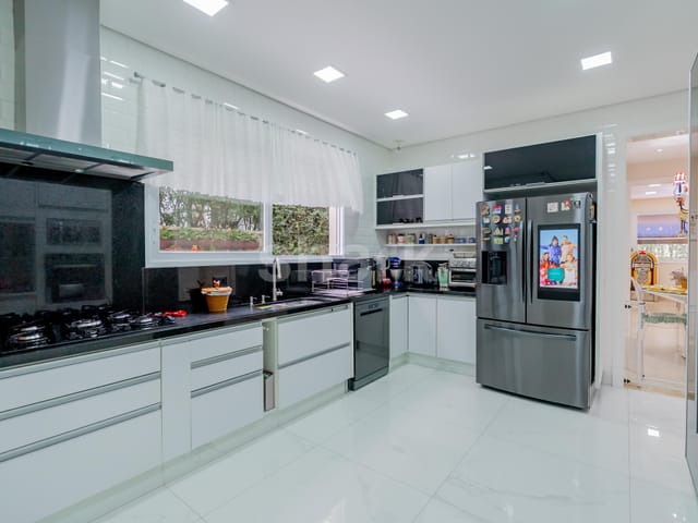 Casa com 525m² 4 quartos e 8 banheiros, à venda, no bairro Tamboré em Santana de Parnaíba