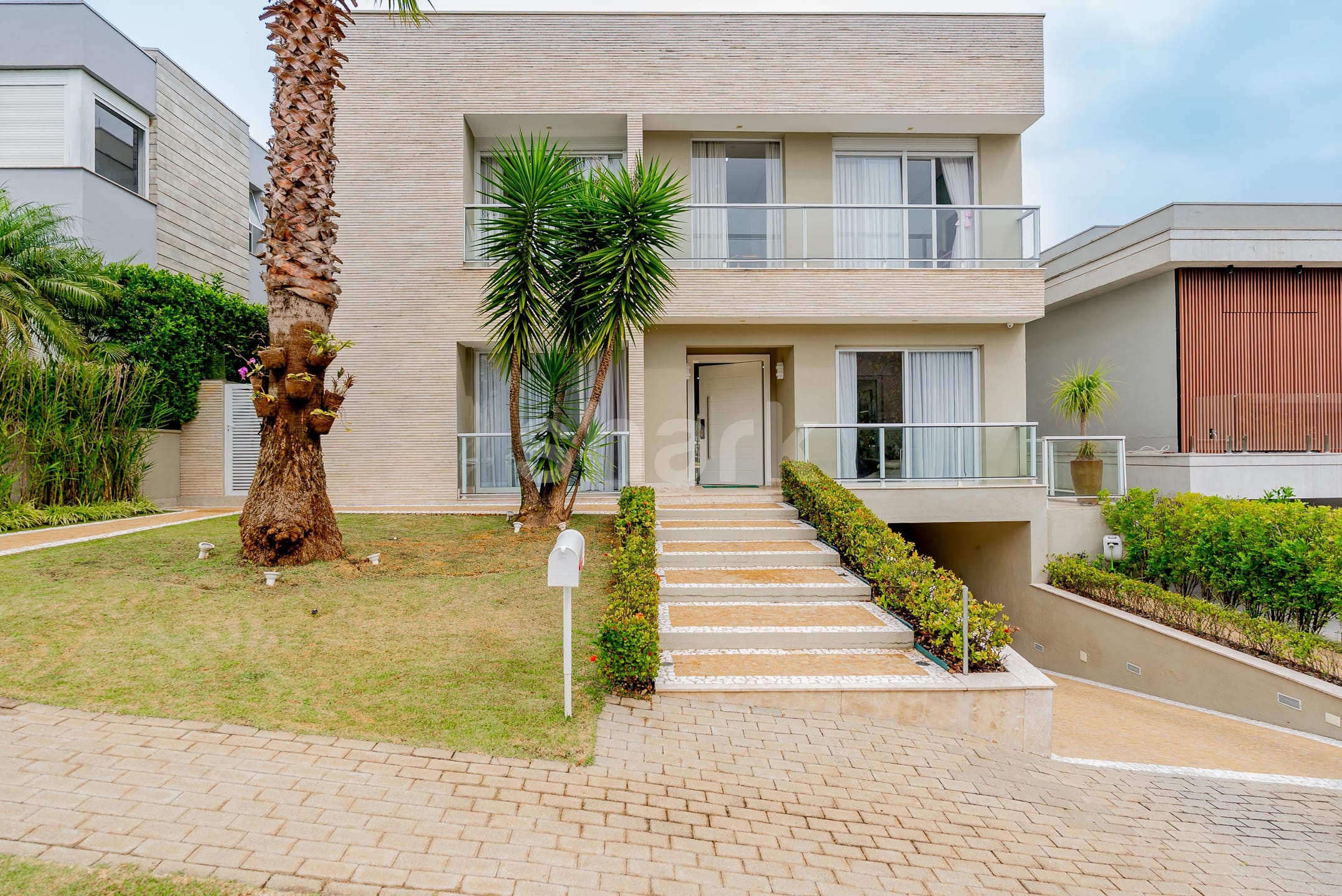 Casa em Tamboré — foto 1