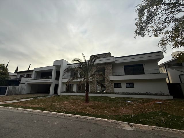 Casa com 922m² 5 quartos e 8 banheiros, à venda, no bairro Morada dos Pinheiros (Aldeia da Serra) em Santana de Parnaíba