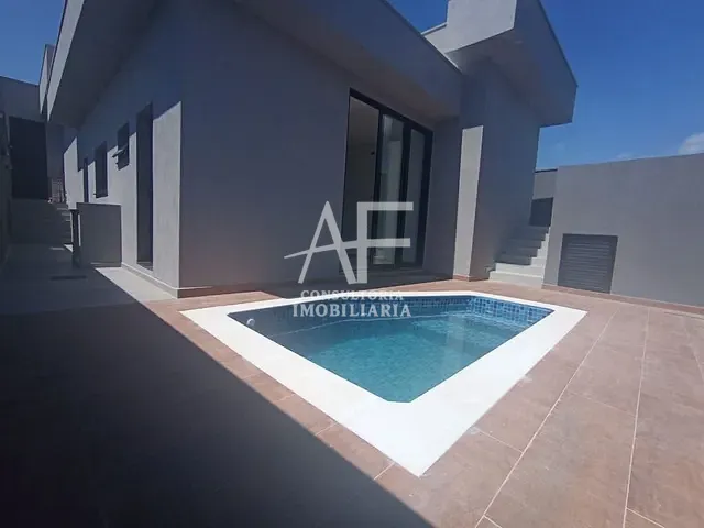 Casa com 329m² 3 quartos e 4 banheiros, à venda ou para alugar, no bairro Esplanada Independência em Taubaté