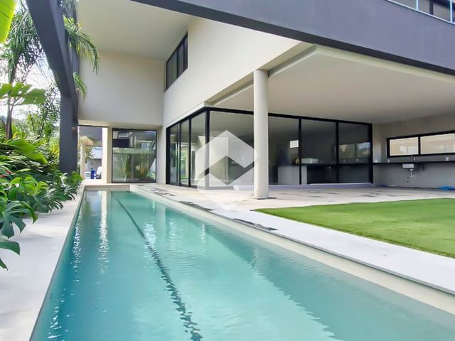 Casa com 622m², à venda, no bairro Barra da Tijuca em Rio de Janeiro
