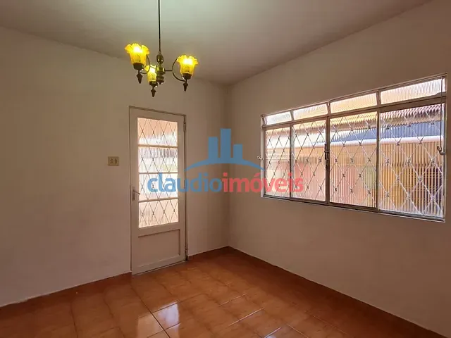 Casa 4 quartos e 2 banheiros, à venda, no bairro Piteiras em Barra Mansa