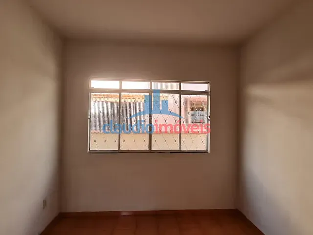 Casa 4 quartos e 2 banheiros, à venda, no bairro Piteiras em Barra Mansa