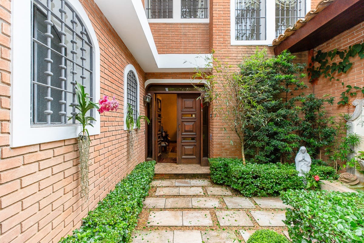 Casa para venda em Jardim Leonor com 4 quartos, sendo 2 suítes, 600m²