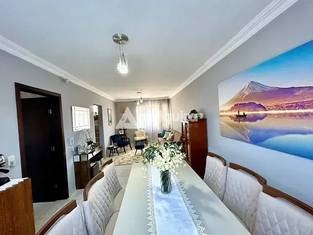 Sobrado com 182m² 4 quartos e 3 banheiros, à venda, no bairro Oficinas em Ponta Grossa
