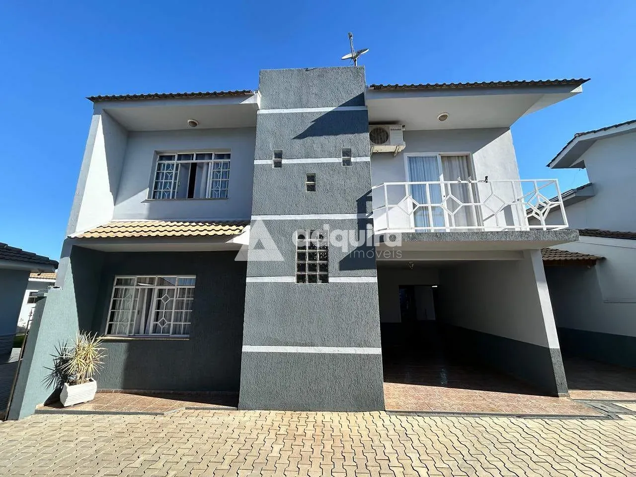 Sobrado, 4 quartos, 182 m² - Foto 1