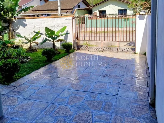 Casa com 100m² 2 quartos e 2 banheiros, à venda, no bairro Ulysses Guimarães em Joinville