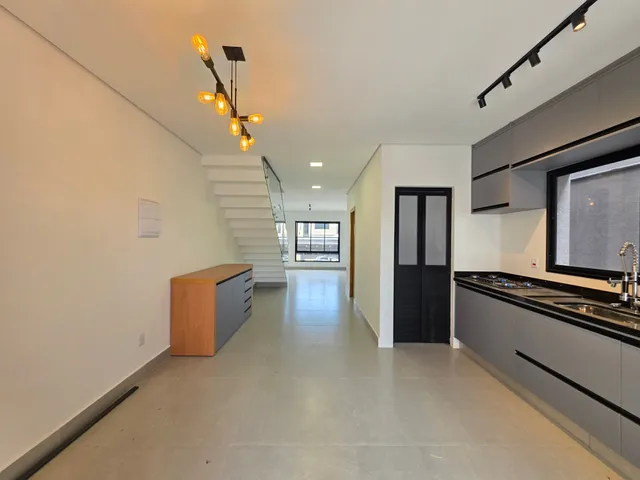 Casa com 150m² 3 quartos e 3 banheiros, à venda, no bairro Villas do Jaguari em Santana de Parnaíba