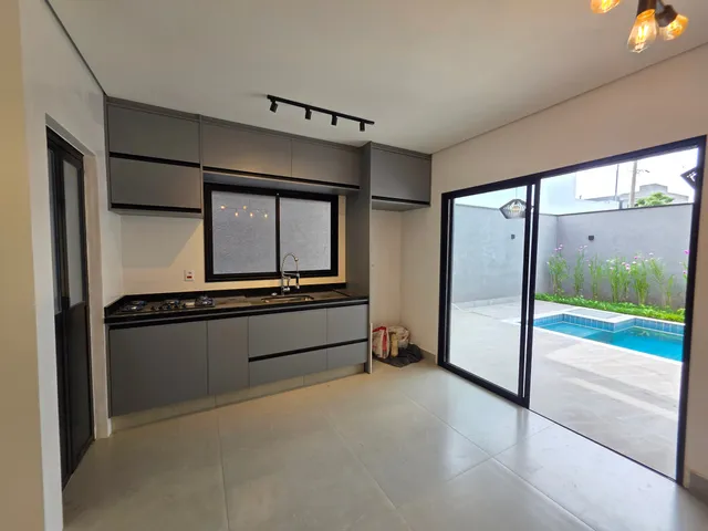 Casa com 150m² 3 quartos e 3 banheiros, à venda, no bairro Villas do Jaguari em Santana de Parnaíba