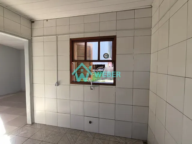 Casa 3 quartos e 1 banheiro, para alugar, no bairro Boa Saúde em Novo Hamburgo