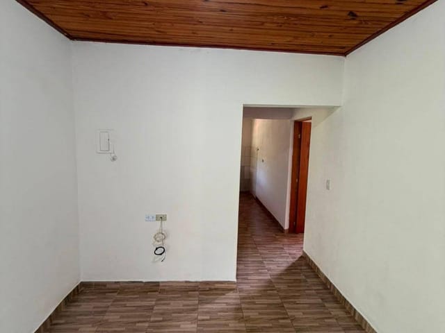 Casa 2 quartos e 1 banheiro, para alugar, no bairro Pessegueiros em Extrema