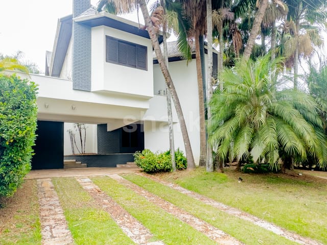 Casa com 608m² 4 quartos e 6 banheiros, à venda, no bairro Alphaville em Barueri
