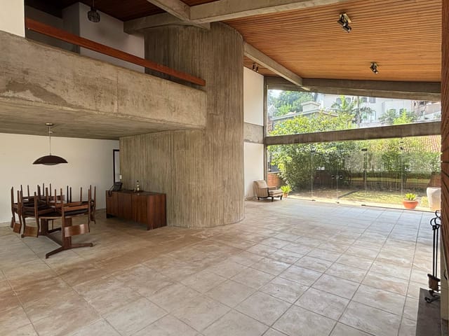 Casa 4 quartos e 5 banheiros, à venda, no bairro Alto de Pinheiros em São Paulo