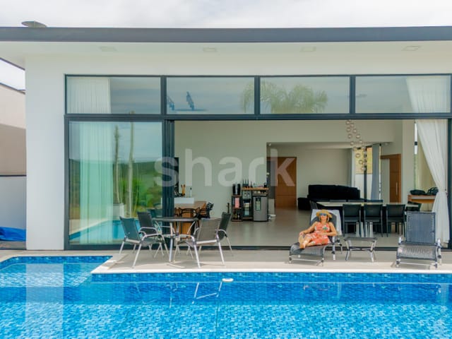Casa com 450m² 3 quartos e 5 banheiros, à venda, no bairro Paranapanema em Paranapanema