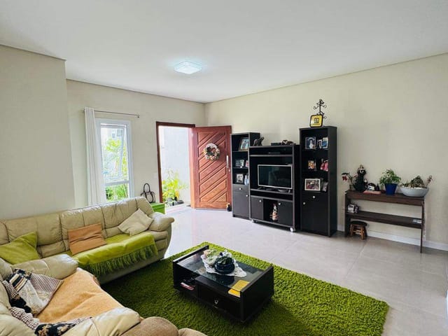 Casa com 170m² 3 quartos e 3 banheiros, à venda, no bairro Ingleses do Rio Vermelho em Florianópolis
