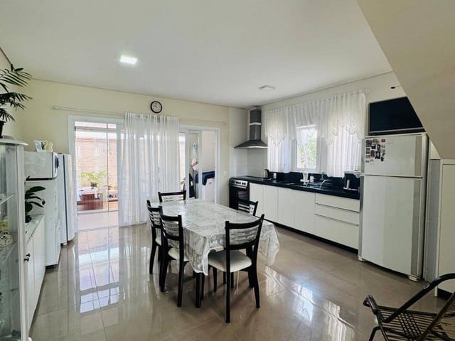 Casa com 170m² 3 quartos e 3 banheiros, à venda, no bairro Ingleses do Rio Vermelho em Florianópolis