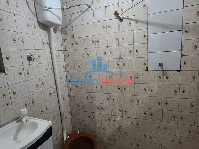 Casa 3 quartos e 1 banheiro, à venda, no bairro Centro em Barra Mansa