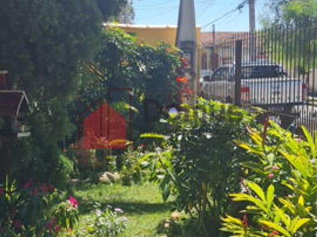 Casa à venda, no bairro Jardim Rosely em Pindamonhangaba