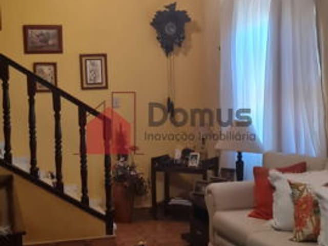 Casa à venda, no bairro Jardim Rosely em Pindamonhangaba