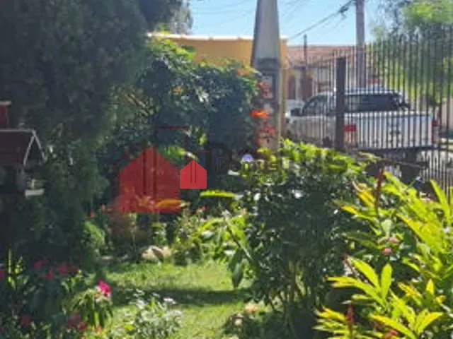 Casa à venda, no bairro Jardim Rosely em Pindamonhangaba