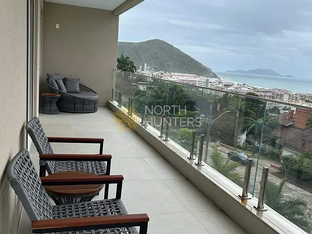Casa com 596m² 5 quartos e 5 banheiros, à venda, no bairro Praia Brava em Florianópolis