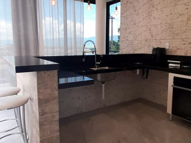 Casa com 489m² 3 quartos e 4 banheiros, à venda, no bairro Village Mantiqueira em Guaratinguetá