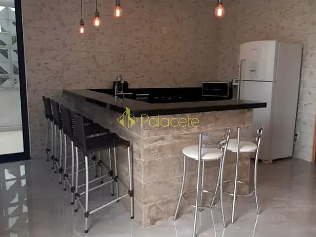 Casa com 489m² 3 quartos e 4 banheiros, à venda, no bairro Village Mantiqueira em Guaratinguetá