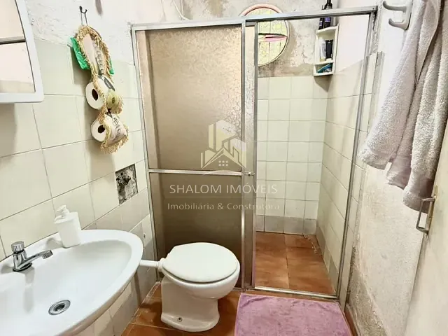 Casa com 360m² 4 quartos e 1 banheiro, à venda, no bairro Parque Xangri-Lá em Contagem