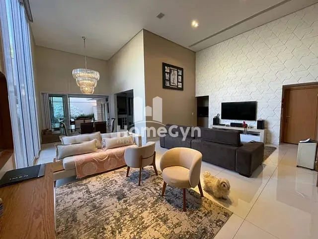 Casa com 470m² 4 quartos e 6 banheiros, à venda, no bairro Jardins Valência em Goiânia