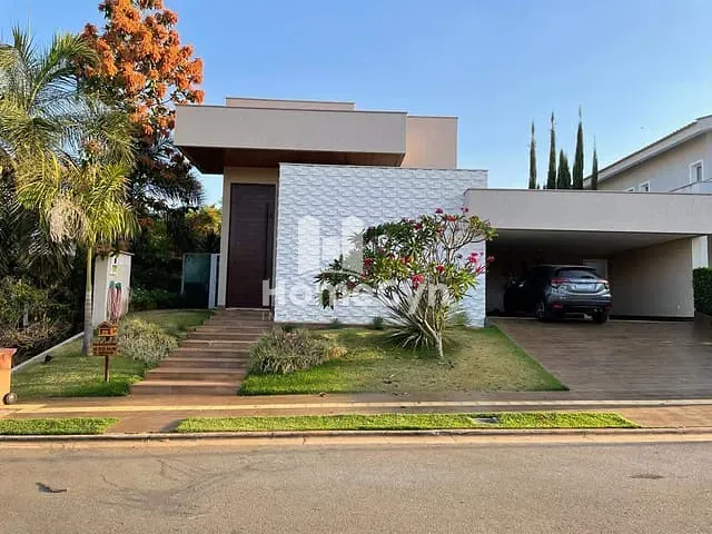 Casa com 470m² 4 quartos e 6 banheiros, à venda, no bairro Jardins Valência em Goiânia