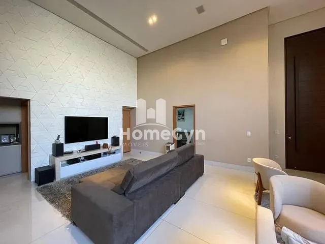 Casa com 470m² 4 quartos e 6 banheiros, à venda, no bairro Jardins Valência em Goiânia