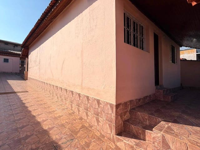 Casa 3 quartos e 1 banheiro, para alugar, no bairro Jardim Europa em Extrema