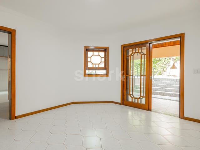 Casa com 455m² 4 quartos e 6 banheiros, à venda ou para alugar, no bairro Alphaville em Santana de Parnaíba